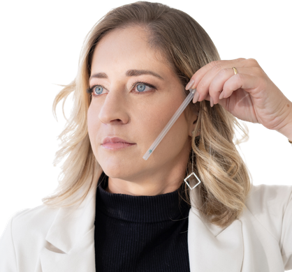 Dra. Aline Guzzi - Especialista em Harmonização Orofacial e Implantes